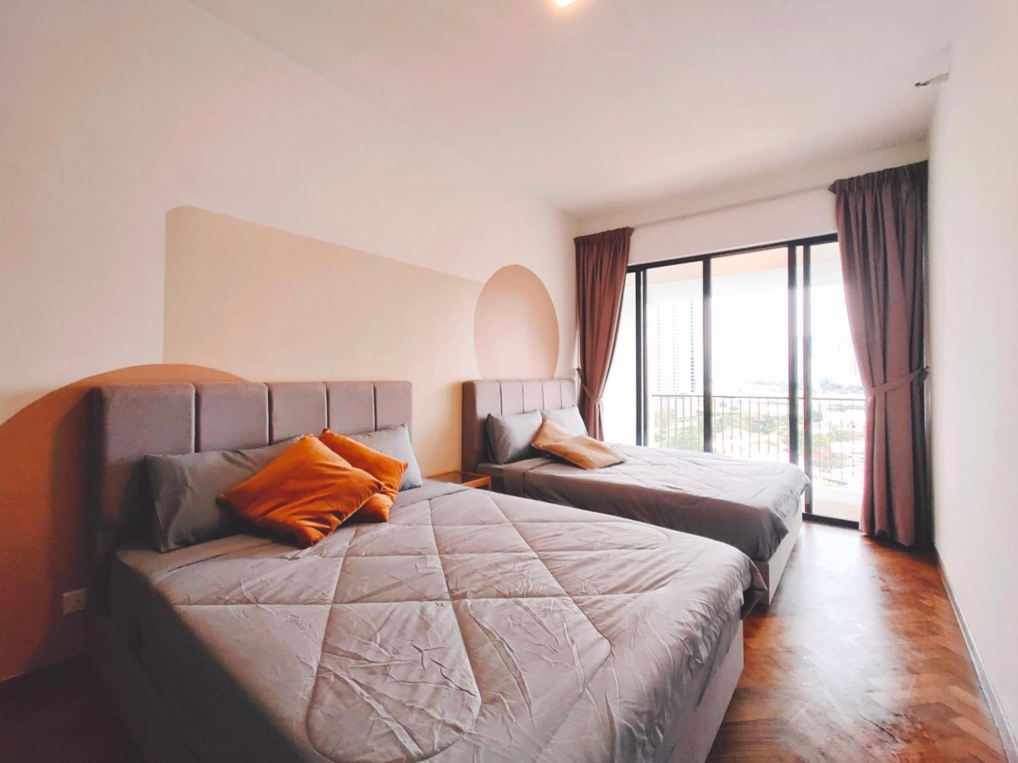The Landmark By Katana 3Br To 4Br Luxury Seaview Landmark Homestay At Gurney 15-16Pax 无敌海景套房 Tanjung Tokong Esterno foto