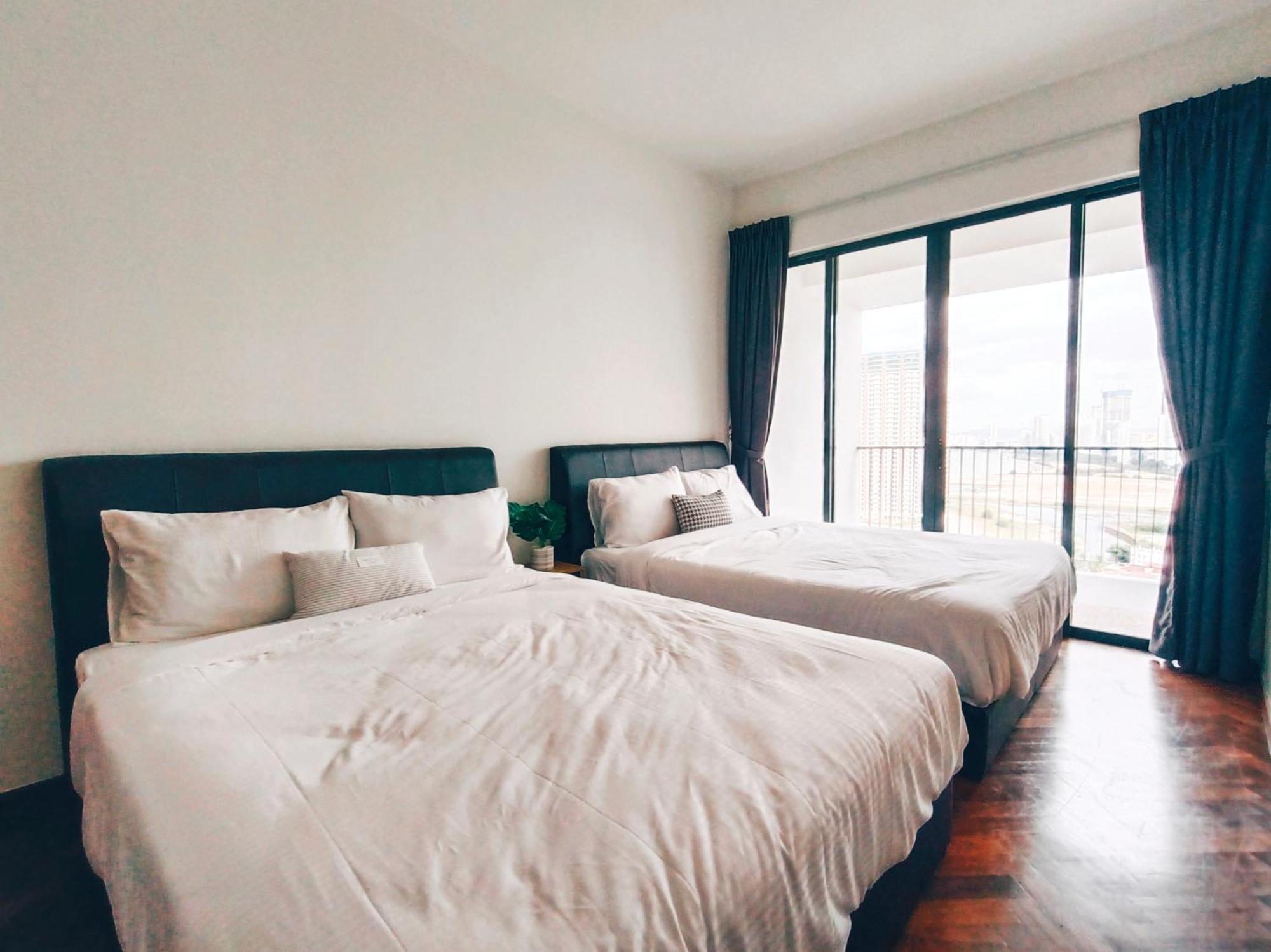 The Landmark By Katana 3Br To 4Br Luxury Seaview Landmark Homestay At Gurney 15-16Pax 无敌海景套房 Tanjung Tokong Esterno foto