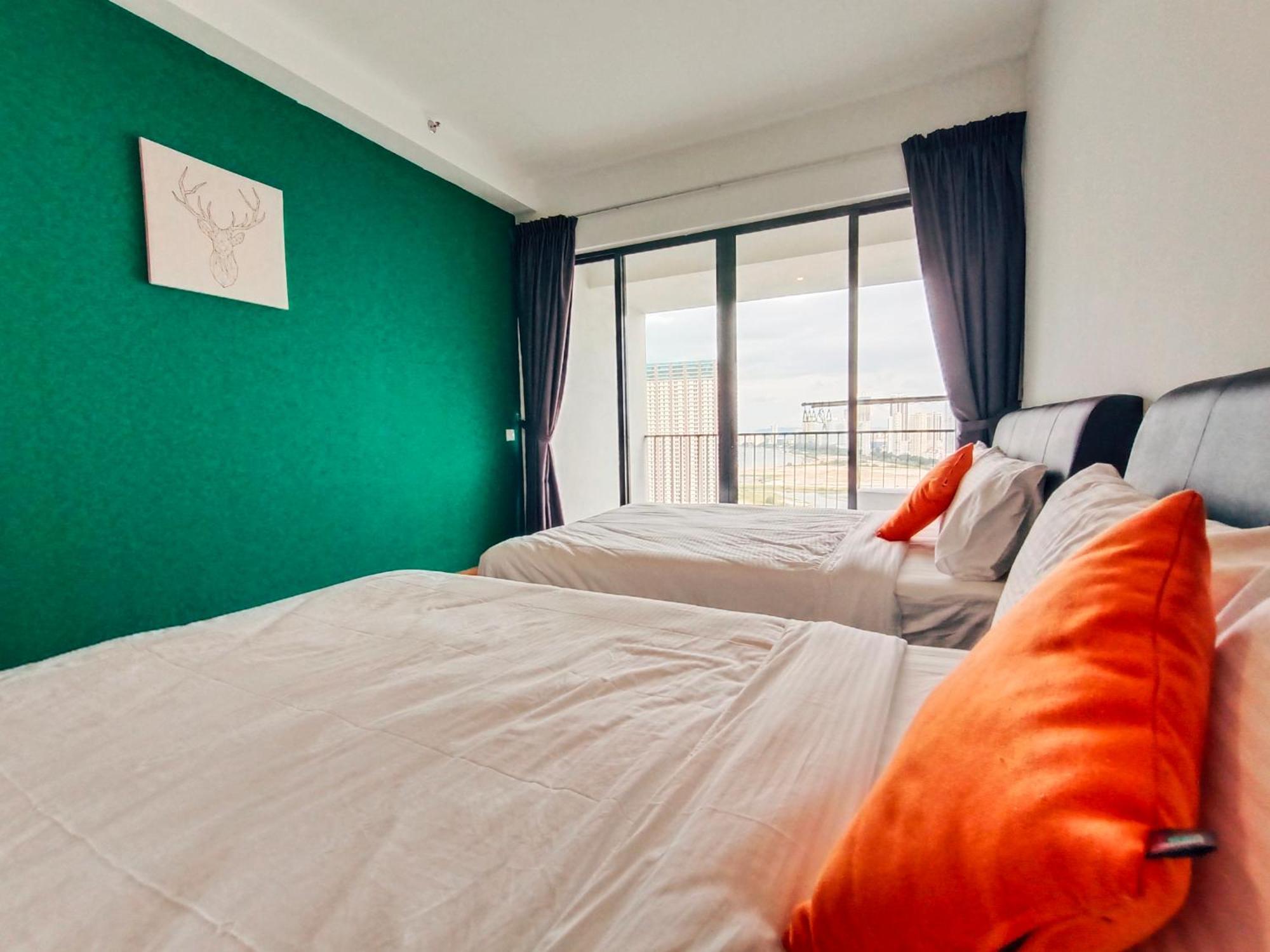 The Landmark By Katana 3Br To 4Br Luxury Seaview Landmark Homestay At Gurney 15-16Pax 无敌海景套房 Tanjung Tokong Esterno foto